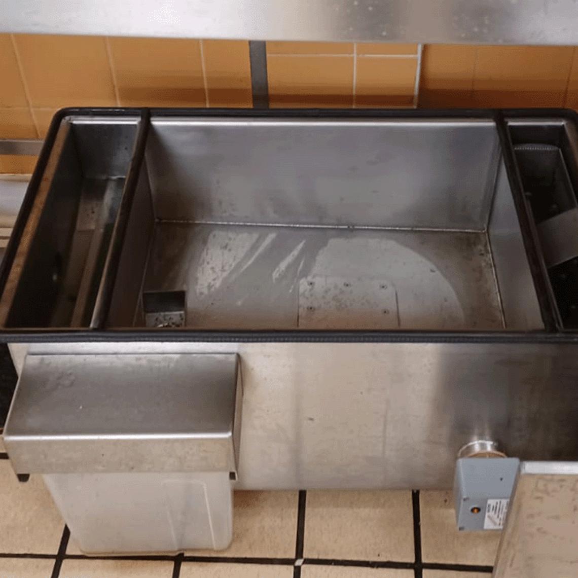 Picture of a clean grease trap