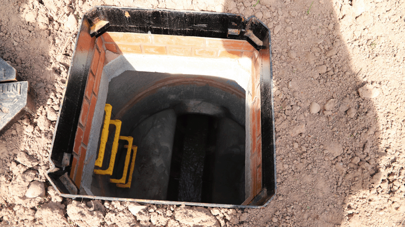 Picture inside of a sewer 