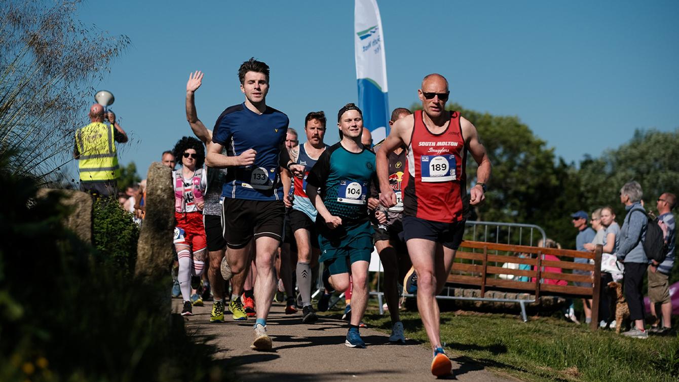 Roadford reservoir charity run image